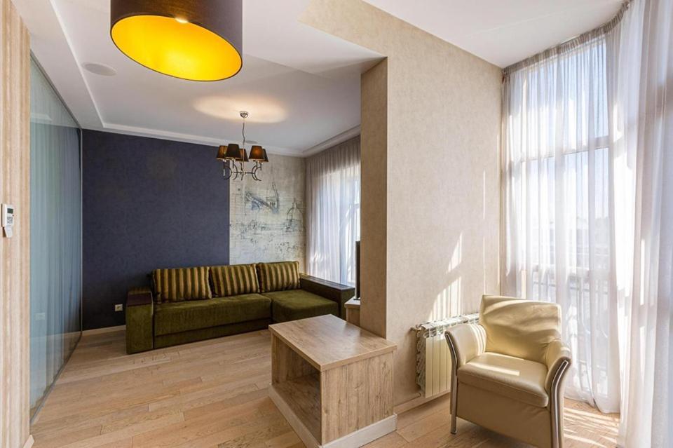 Цехова 1 Apartman Lviv Kültér fotó